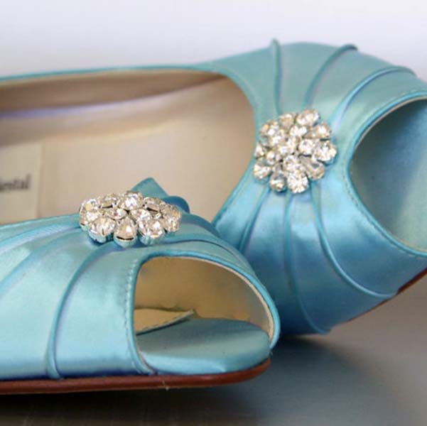 Custom Wedding Shoes Pool Tiffany Blue DOrsay Kitten Heel Peep Toe Wedding Shoes Simple Rhinestone Crystal Adornment