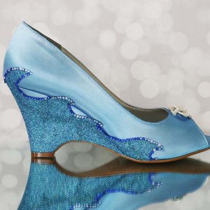 Specialty_Wedding_Shoe_Design_Waves