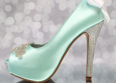 Aqua Blue Wedding Shoes Platform Peep Toe Bridal Heels Crystal Heel Crystal Applique White Bow Bling Wedding Shoes